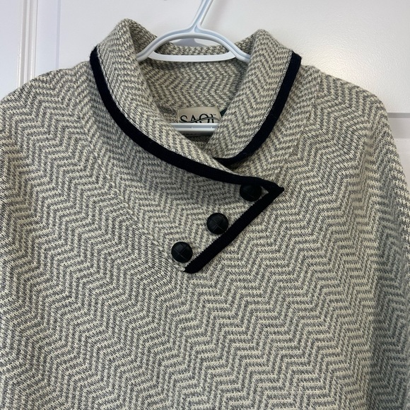 Saol Ladies Wool Blend Chevron Poncho Sweater - Picture 2 of 10